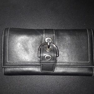 Womens Coach Wallet.